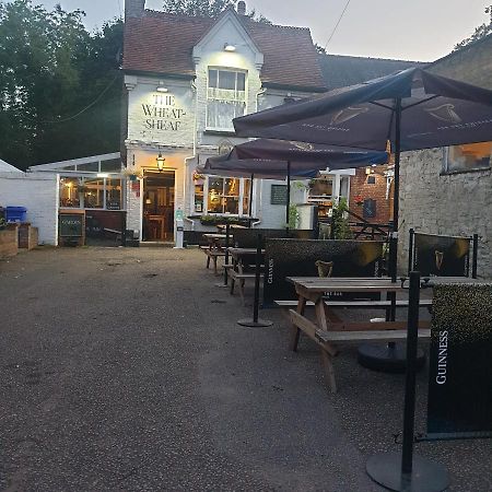 The Wheatsheaf Inn Newmarket  Exterior photo